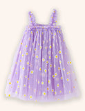 Süßes, mit Blumen besticktes Tüllkleid