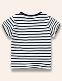 T-Shirt mit fahrender Tierapplikation