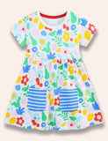 Kleid mit mehreren Blumenmustern