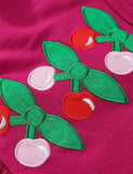 Kirschbesticktes Kleid