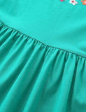 Blumenfeen-besticktes Baumwollkleid